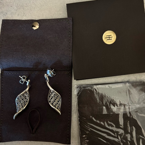 John Hardy Earrings - Picture 3 of 3